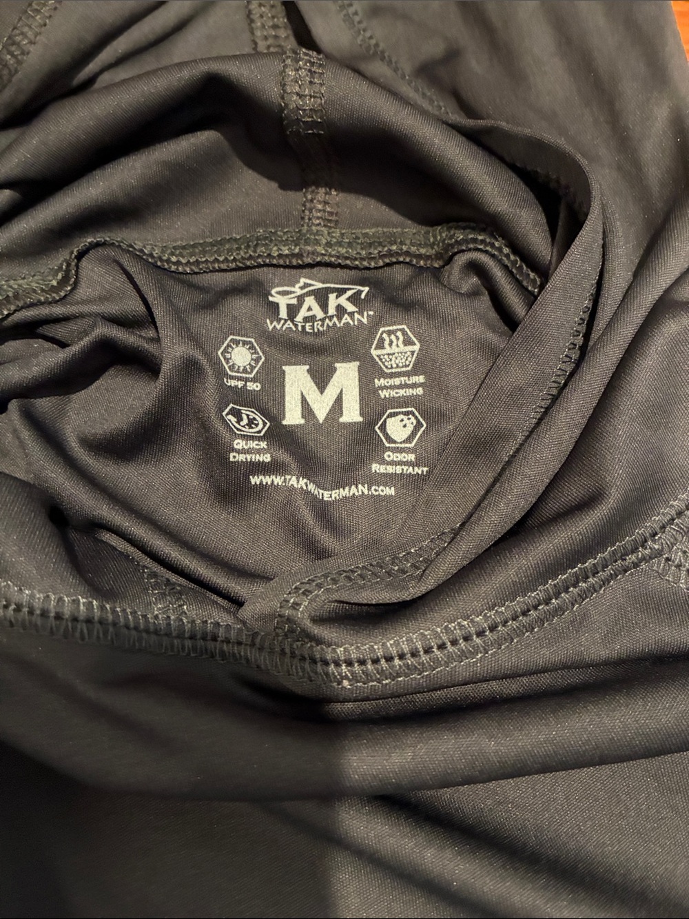 TAK Waterman Black UPF 50 Performance Fishing Hoodie Men’s Medium - Picture 2 of 4